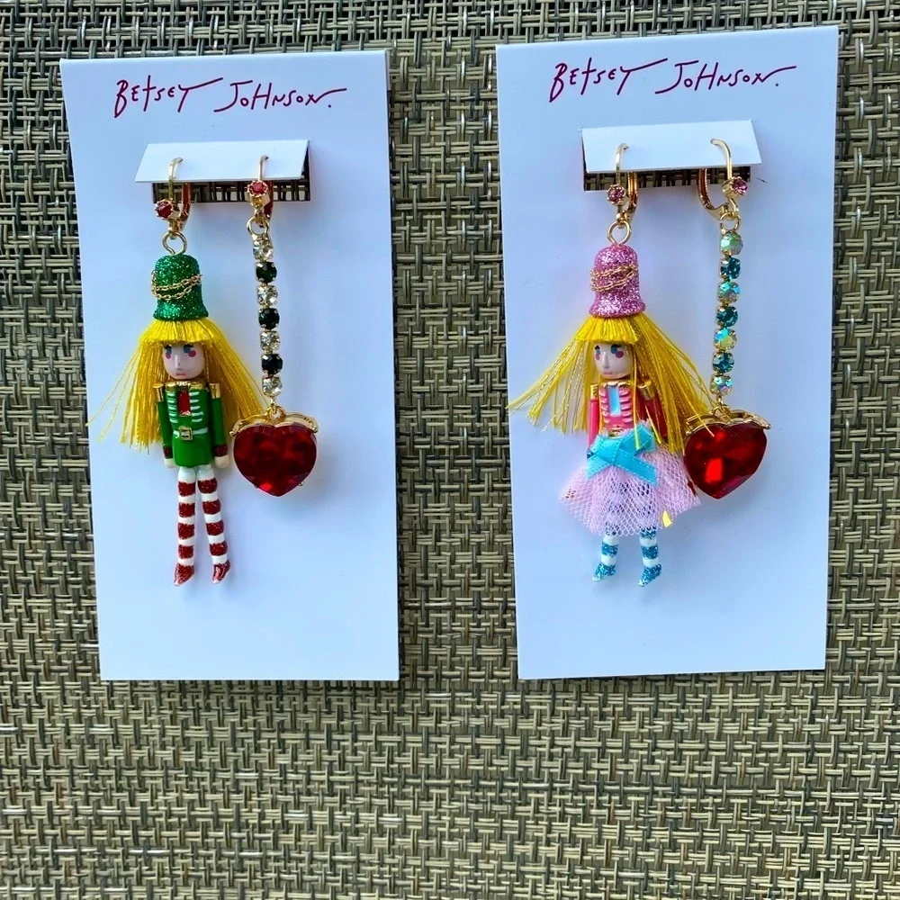 Betsey Johnson Red and Green Heart Charm Jewelry